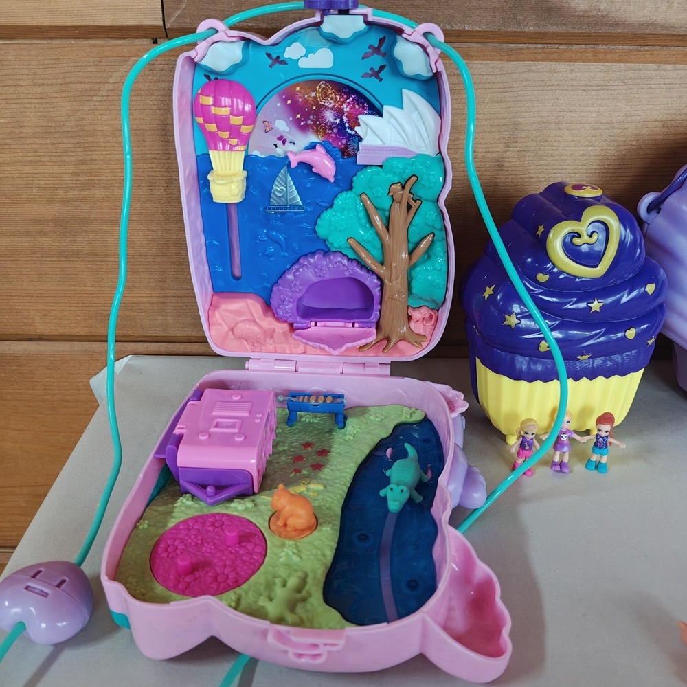 WITH MINI FIGS Polly Pocket Micro 3pcs 2018 Seashell 2020 Koala 2017 Cupcake ZA3 - Picture 4 of 8